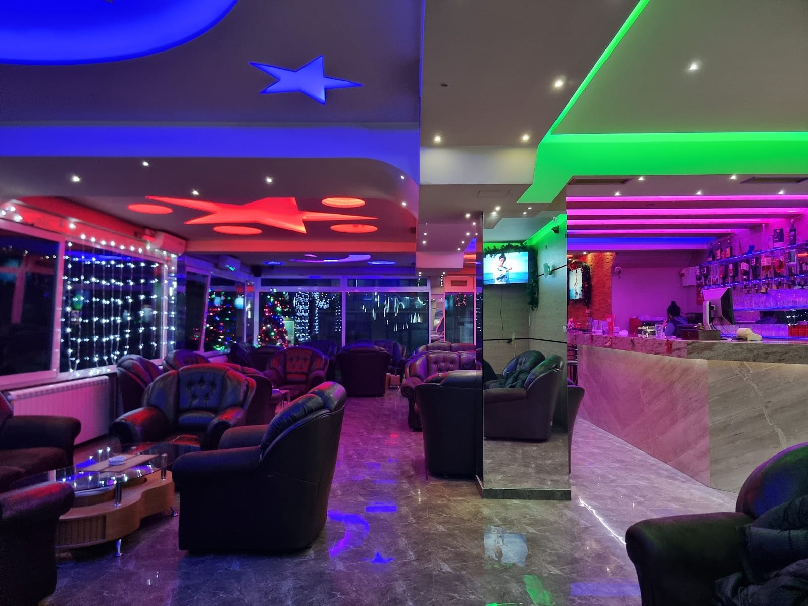 ELIT Internet cafe