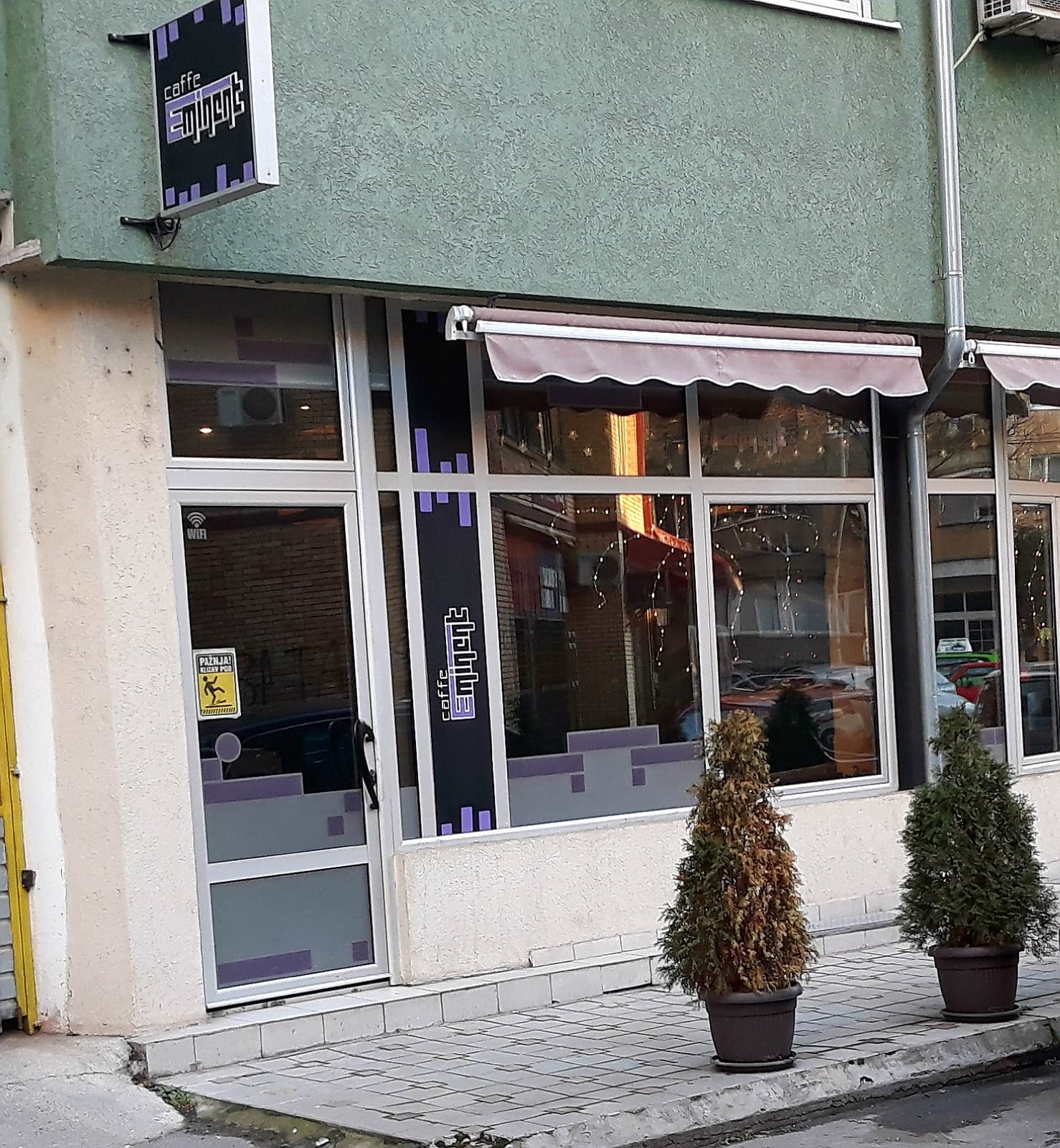 Cafe Eminent