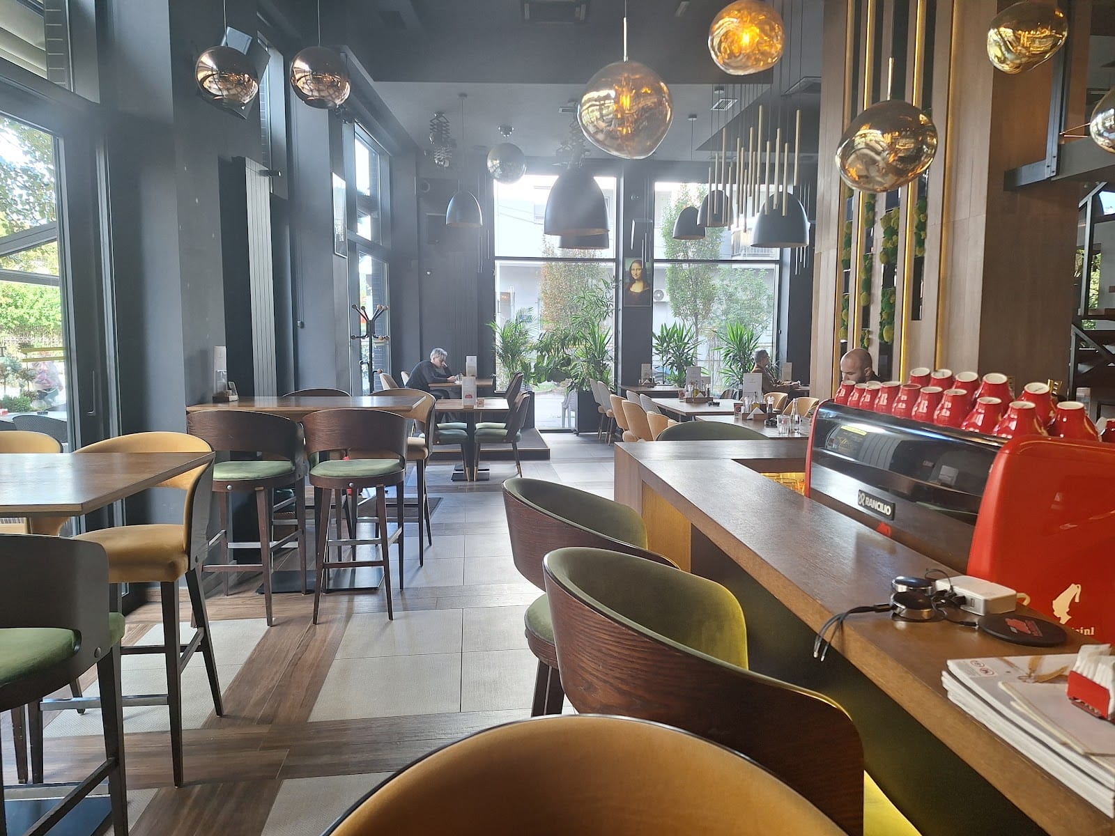 Kafe & Restoran Trezor