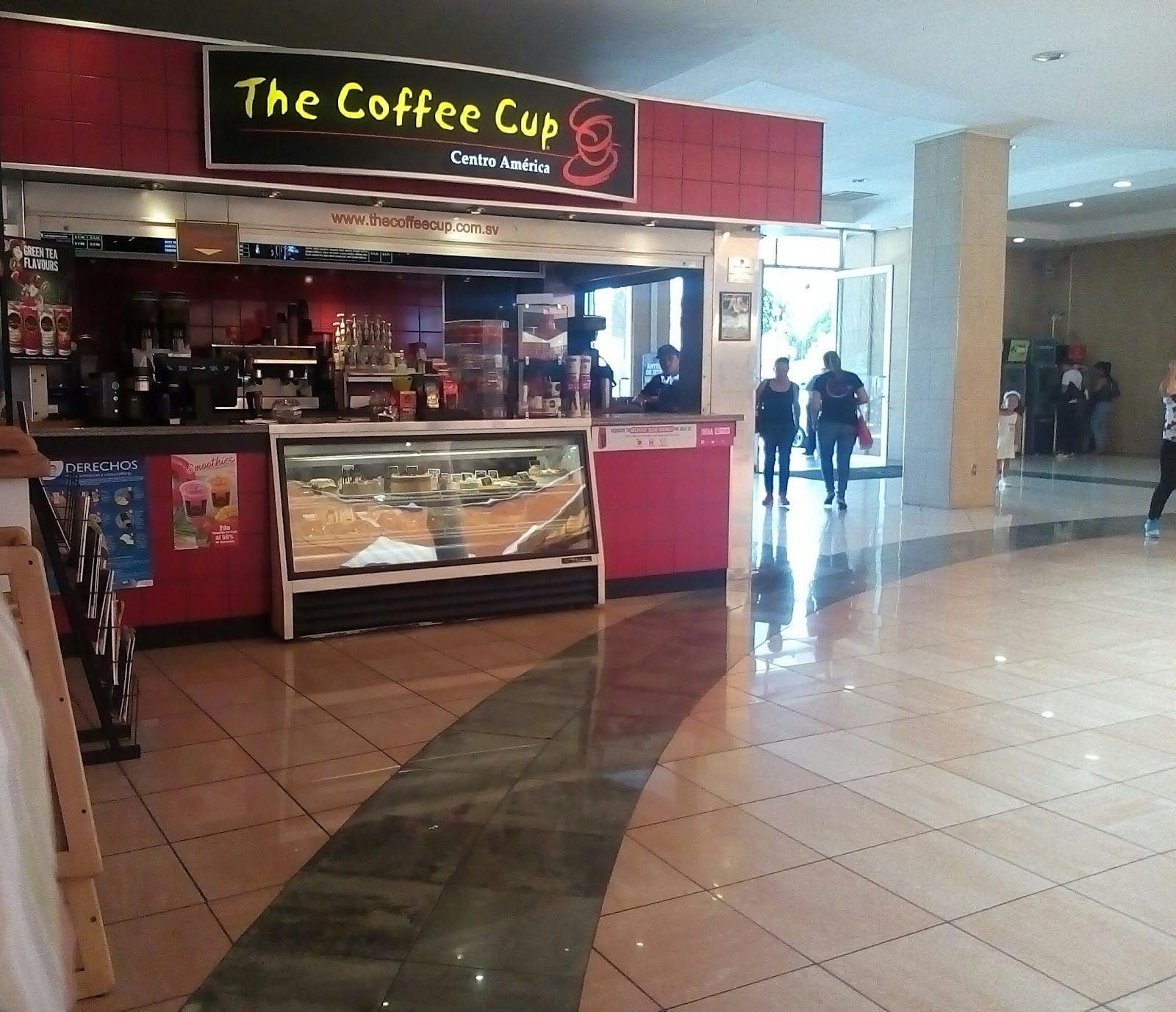 The Coffee Cup • Plaza Mundo