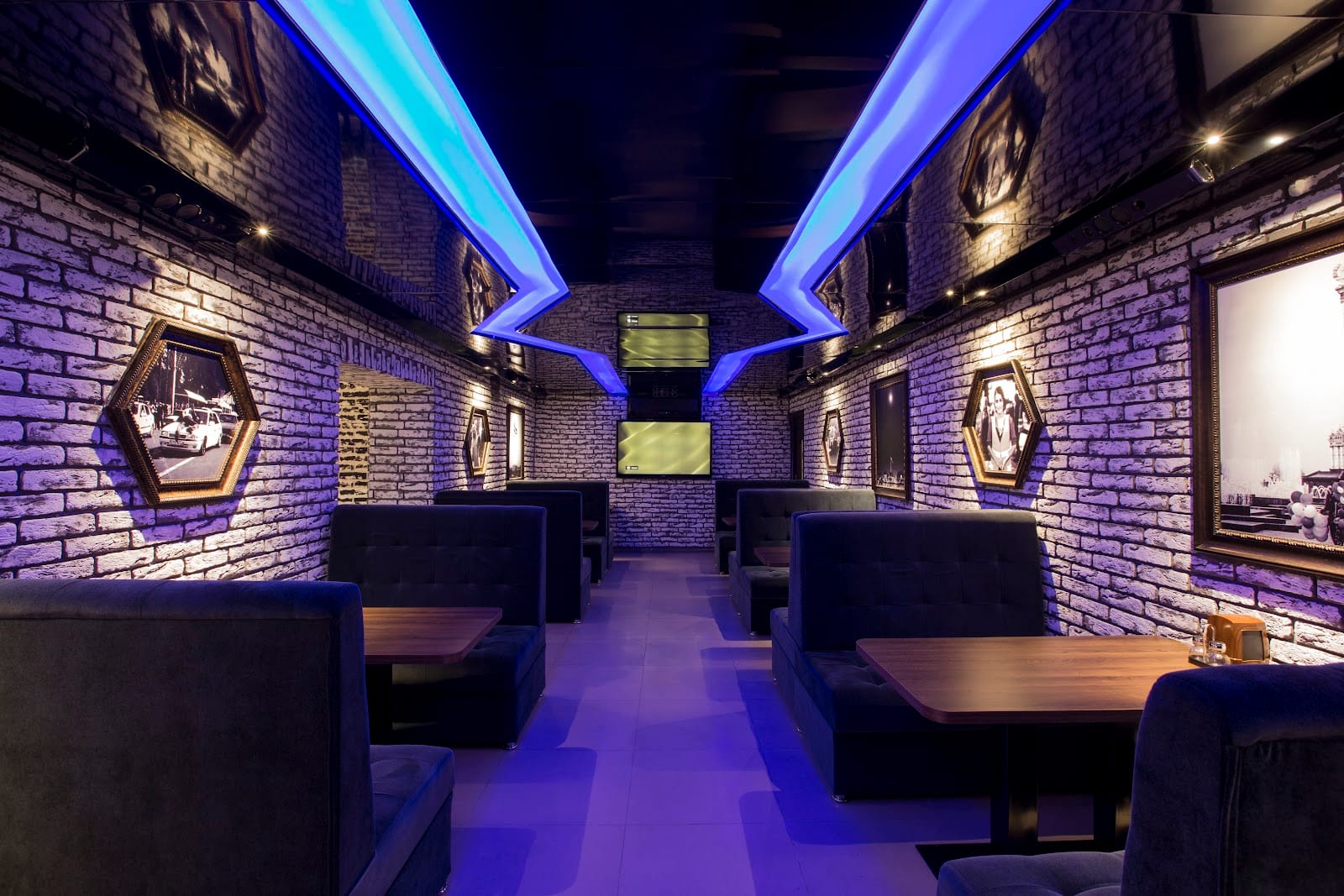 3.7.2. Cafe-Bar