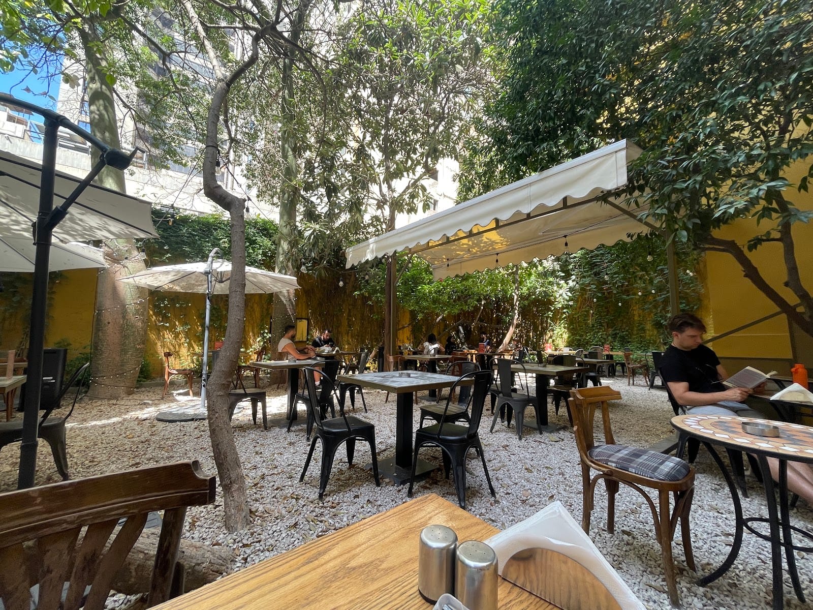 Cafe Younes