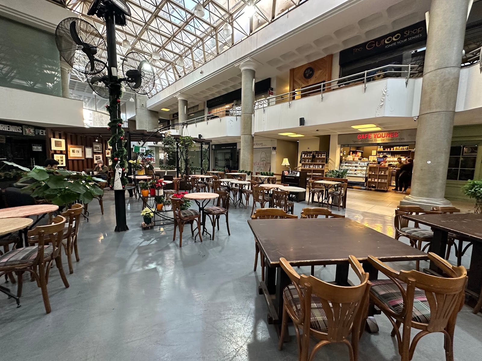 Cafe Younes Sodeco