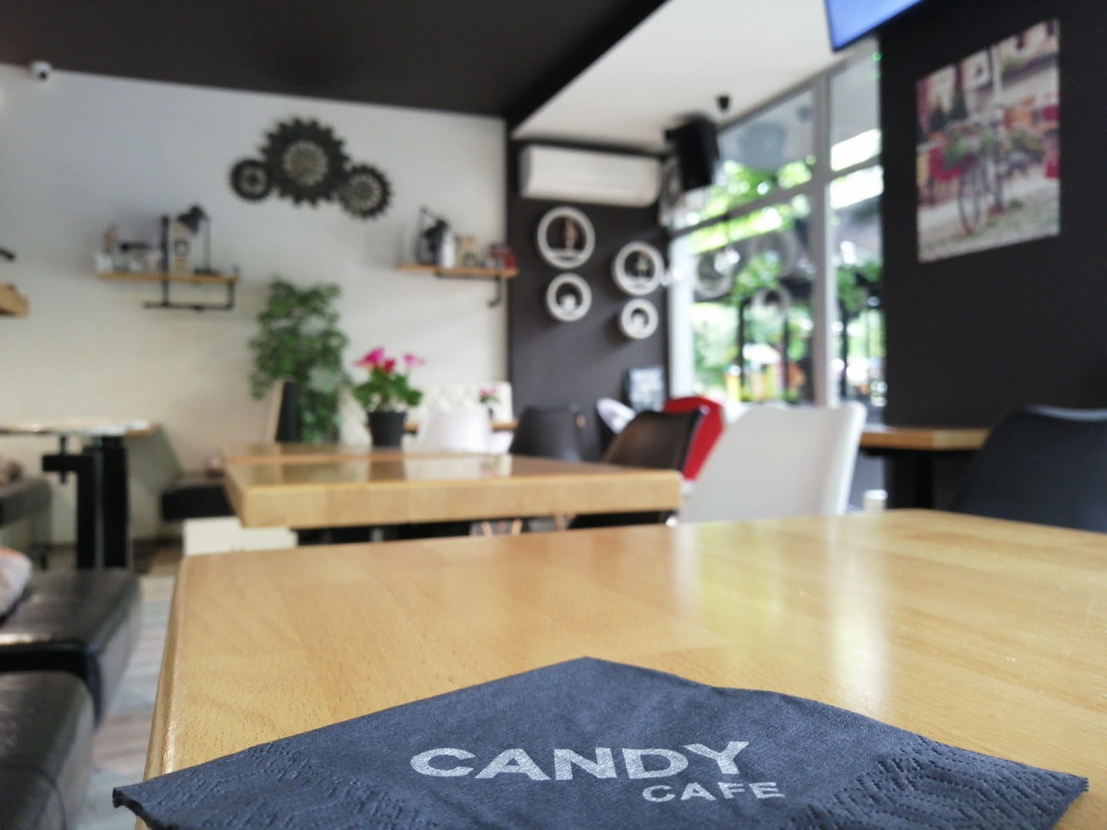 Candy cafe