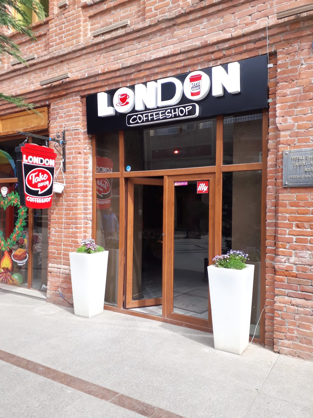 London CoffeeShop