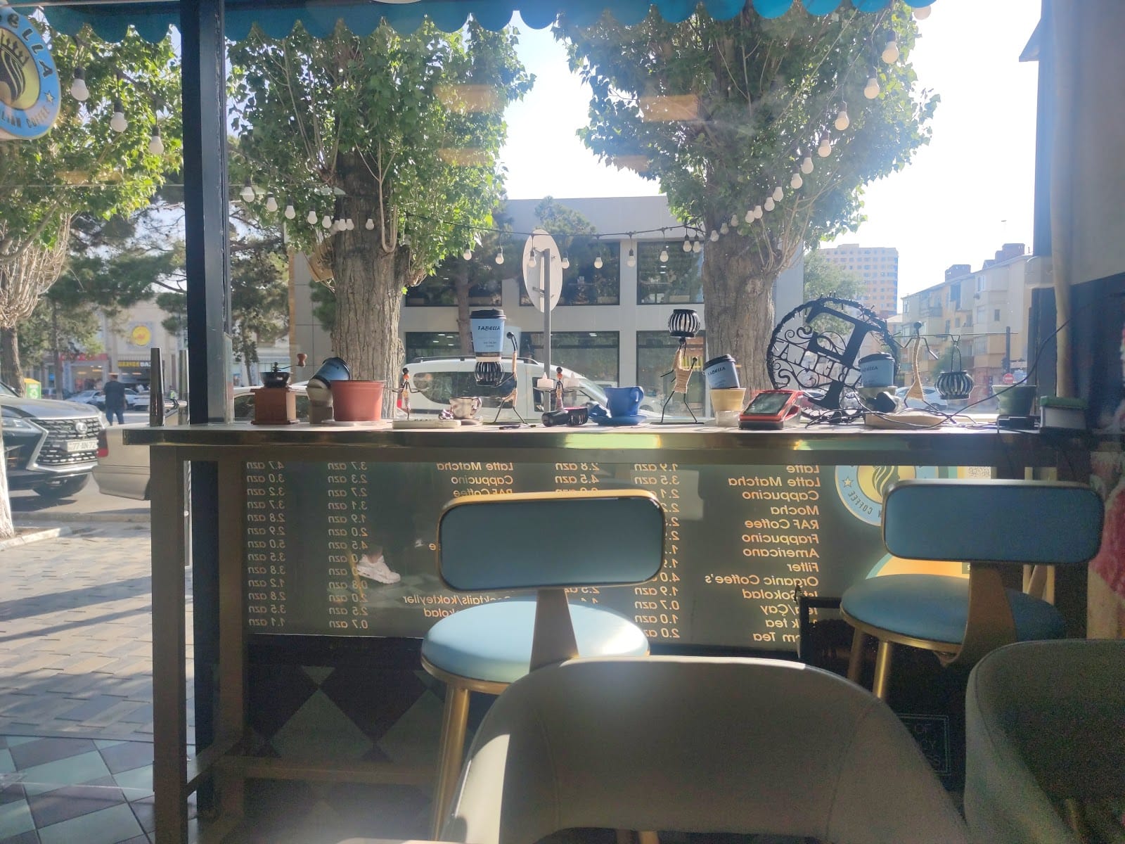 Fabella cafe