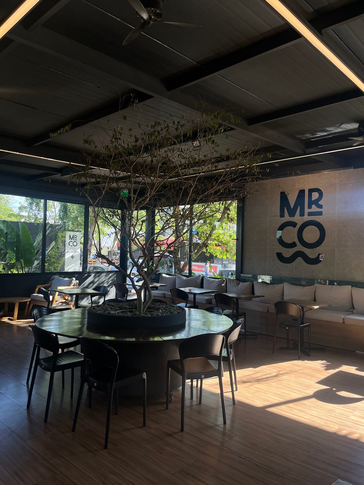 MR COFFEE