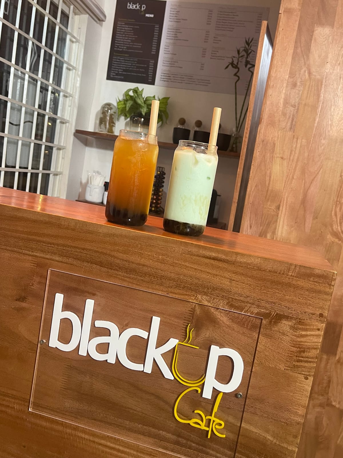 BLACKUP CAFE