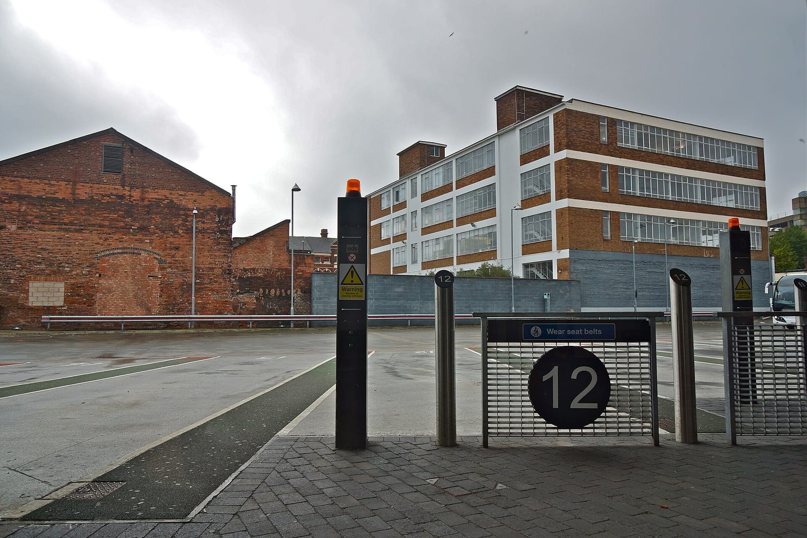 Starbucks Coffee, Birmingham Coach Station photo 2