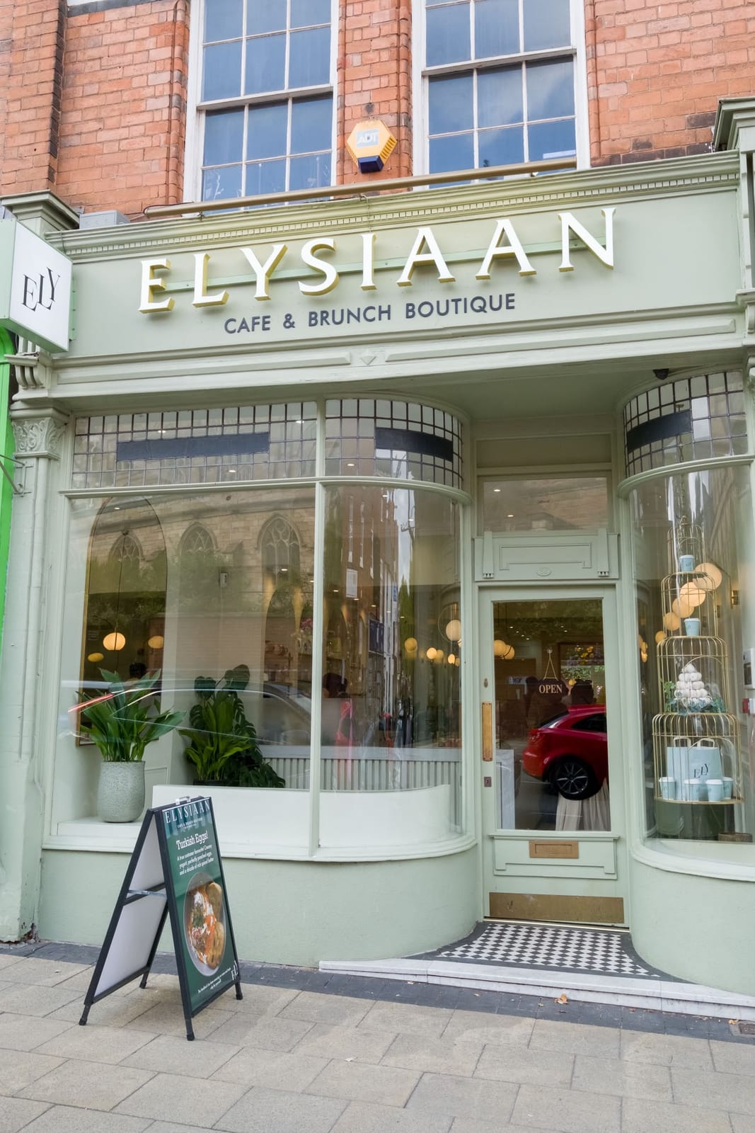 Elysiaan Cafe & Brunch Boutique