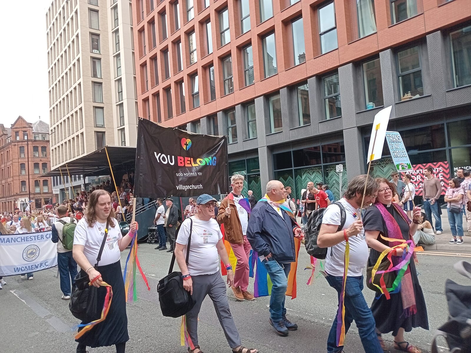 Fluffy Fluffy Manchester photo 4