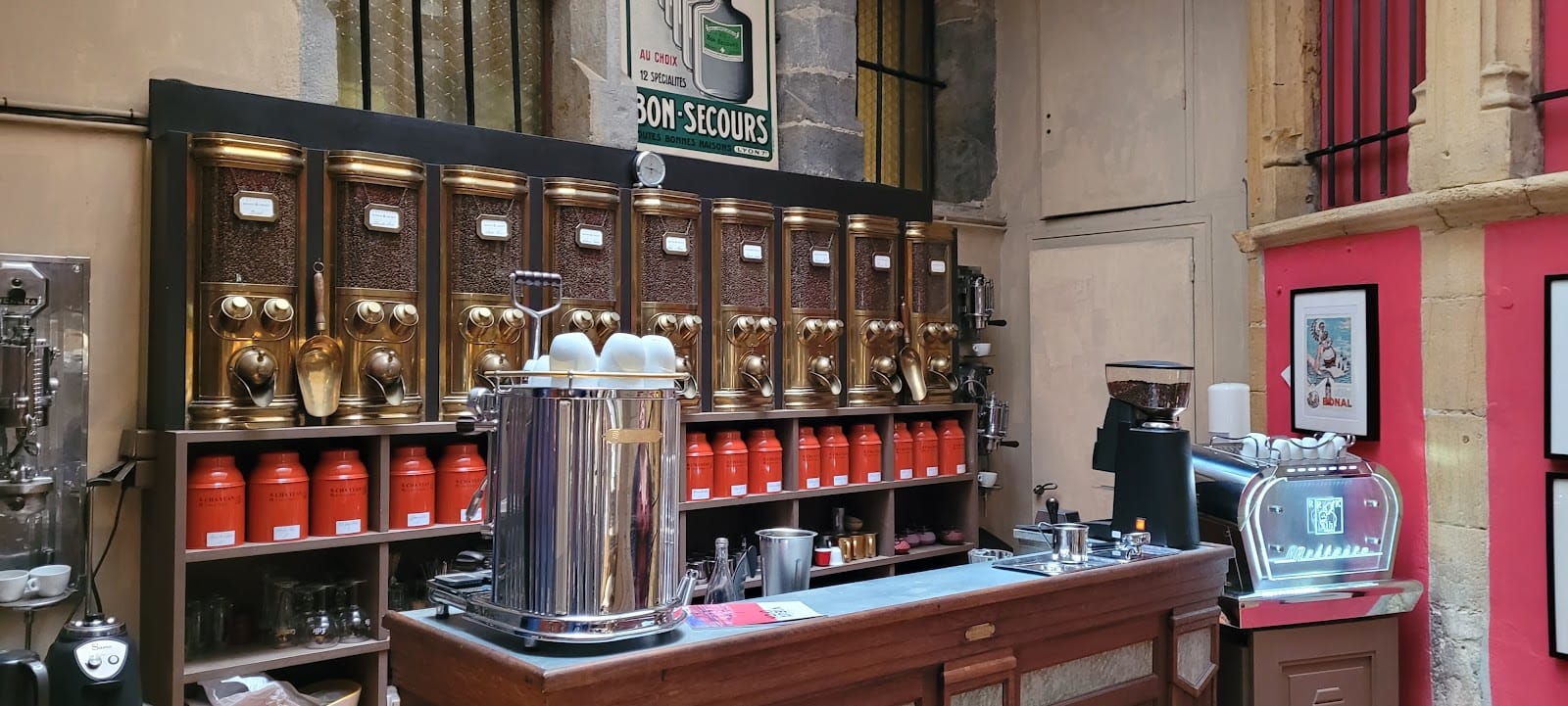 CAFÉ DE BON-SECOURS