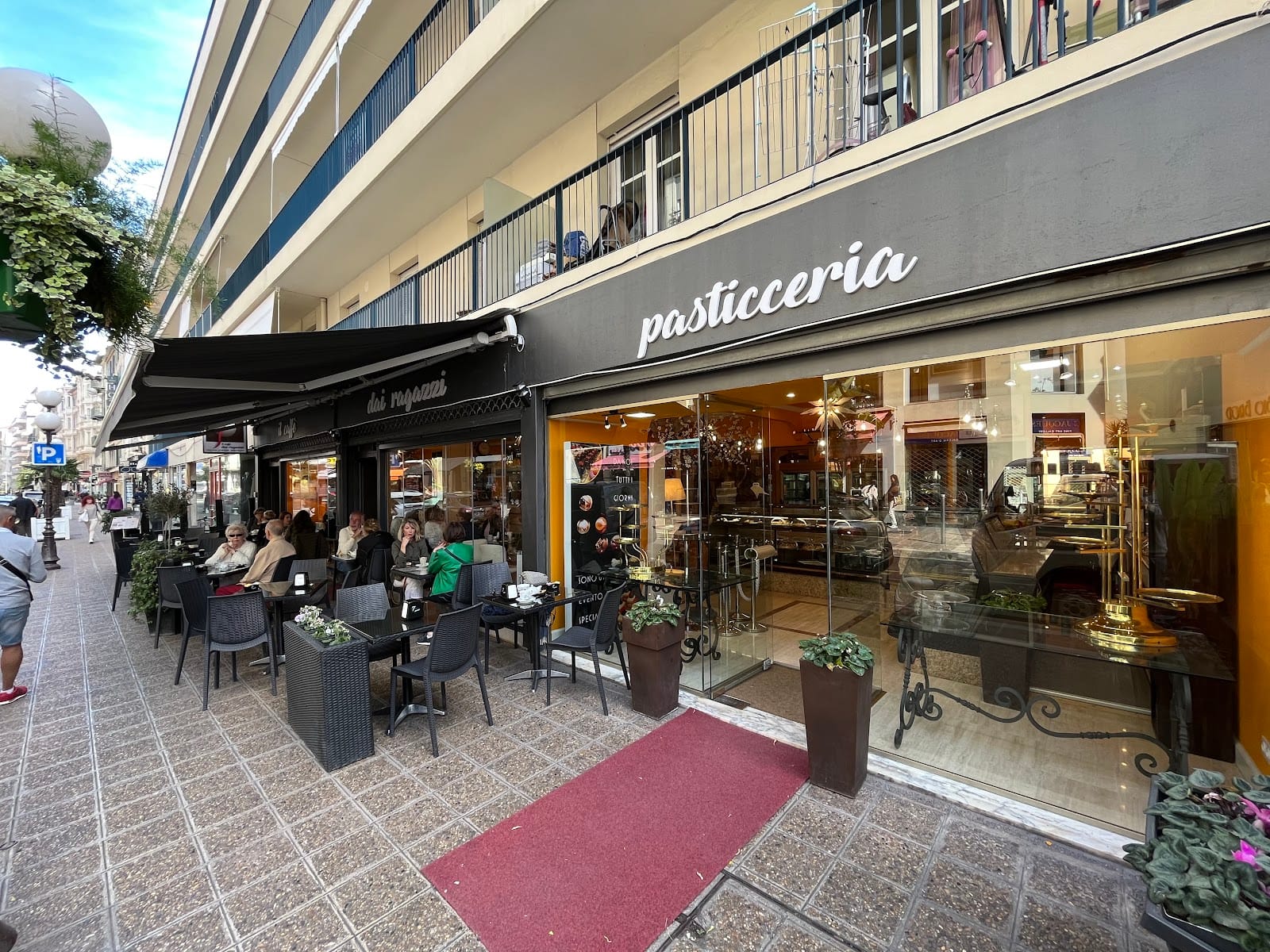 Il caffé dai ragazzi