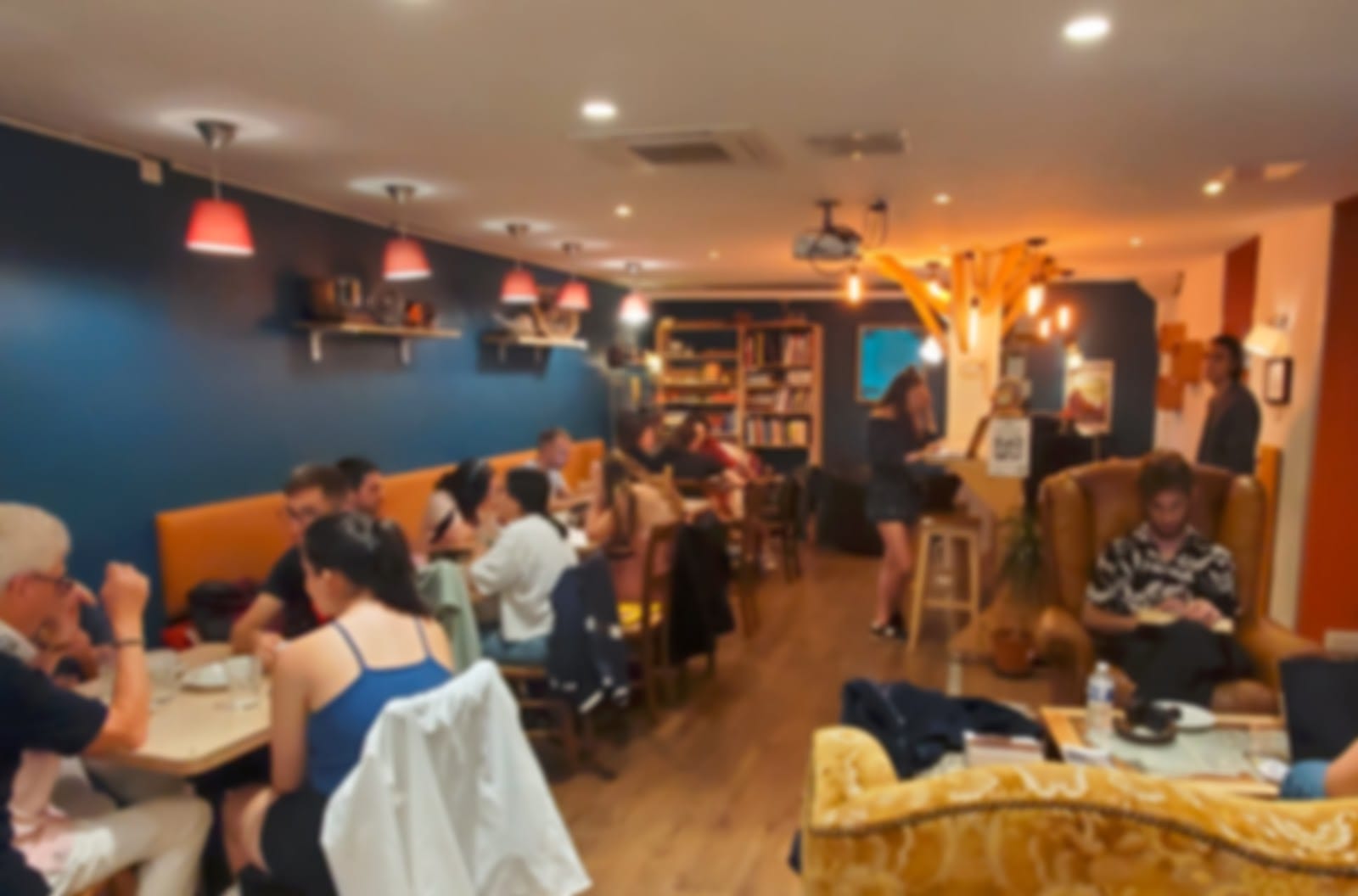 L'Eurêkafé - café culturel & coworking