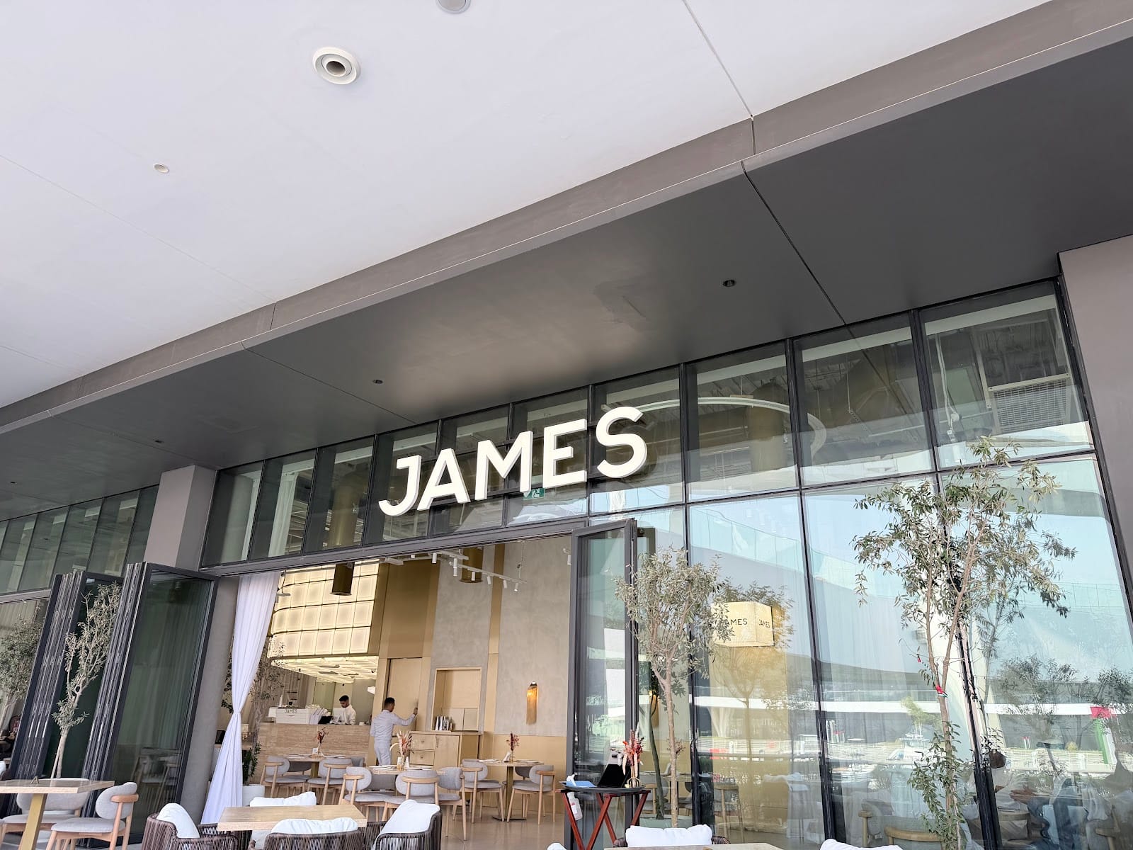 James Cafe - Al Qana