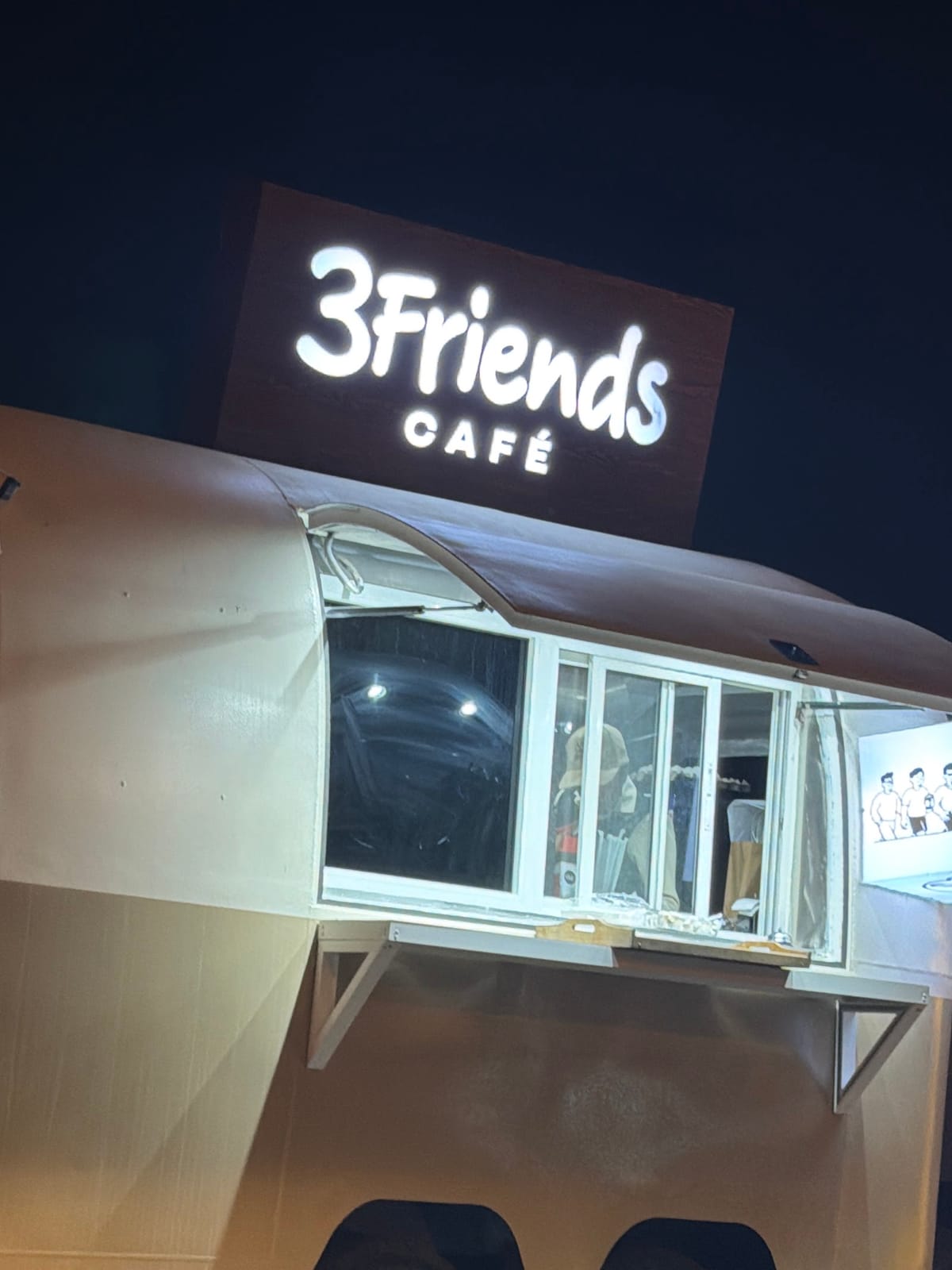 Three Friends Cafe