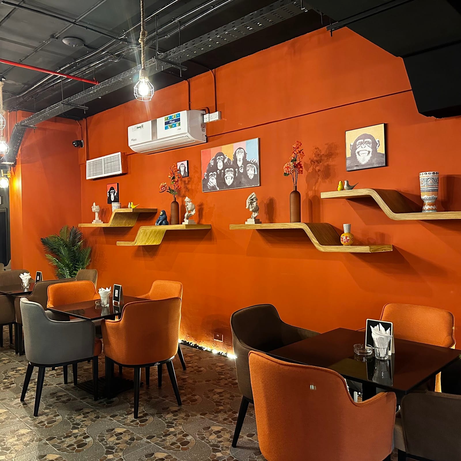 Tornado Cafe