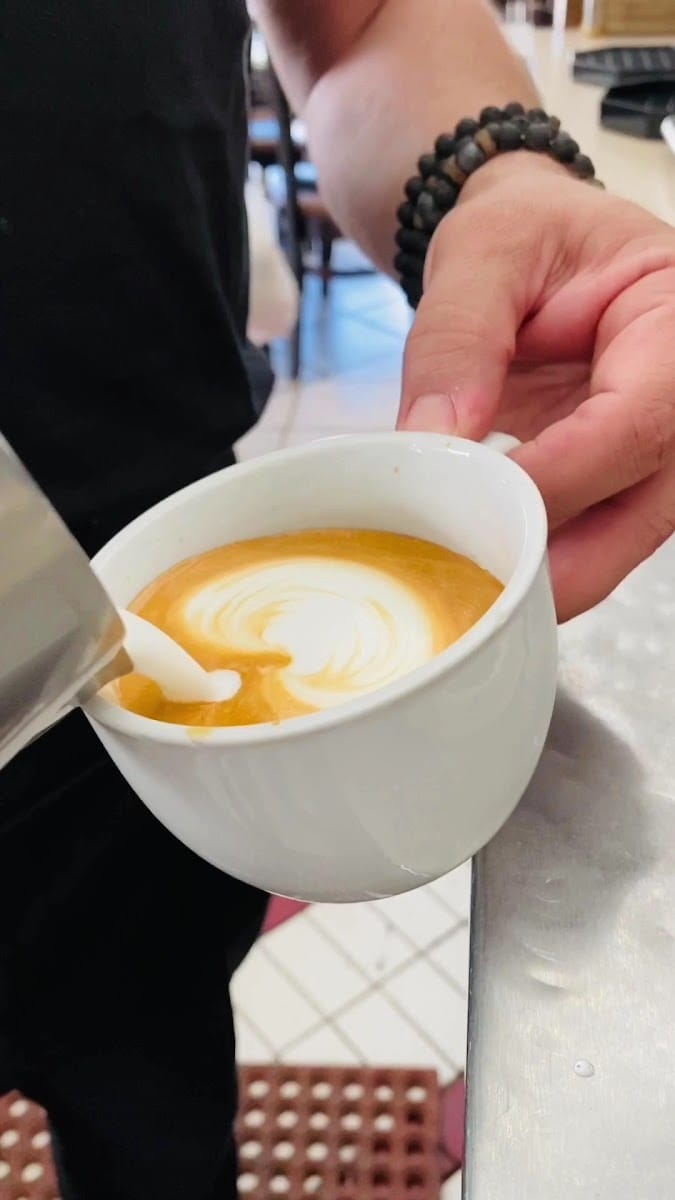 Elysee Bakery & Cafe photo 3