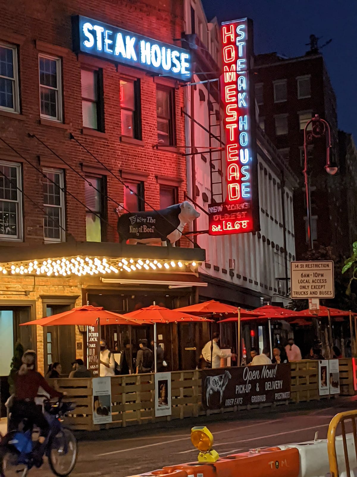 Starbucks Reserve Roastery New York photo 3