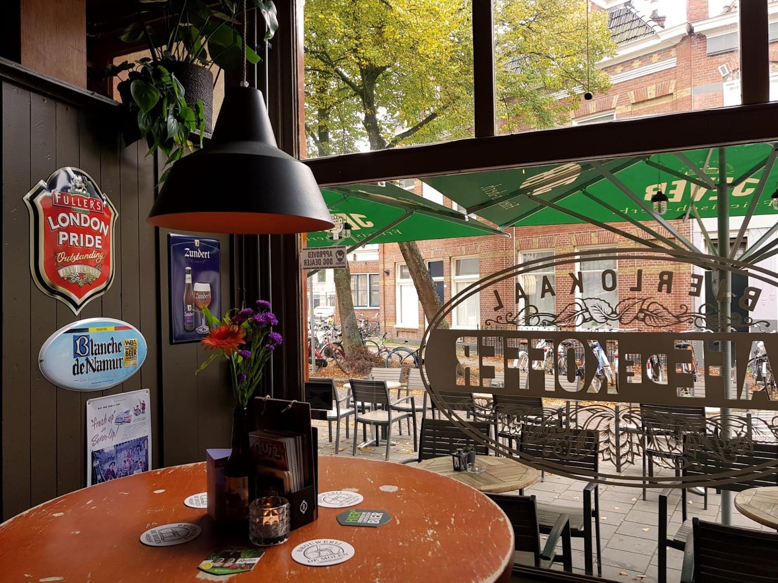 Bierlokaal Café de Koffer