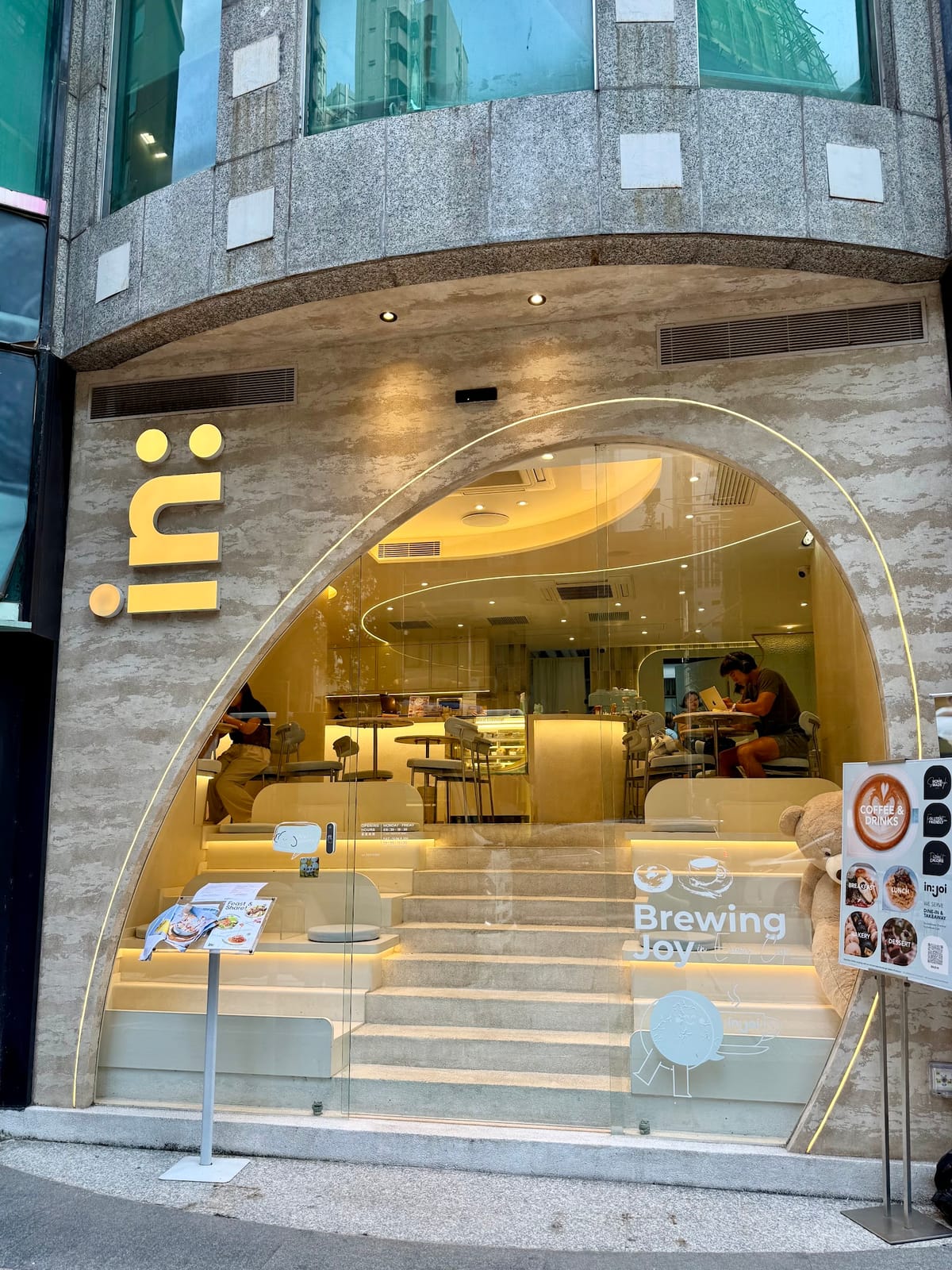 in:joi cafe & coffee