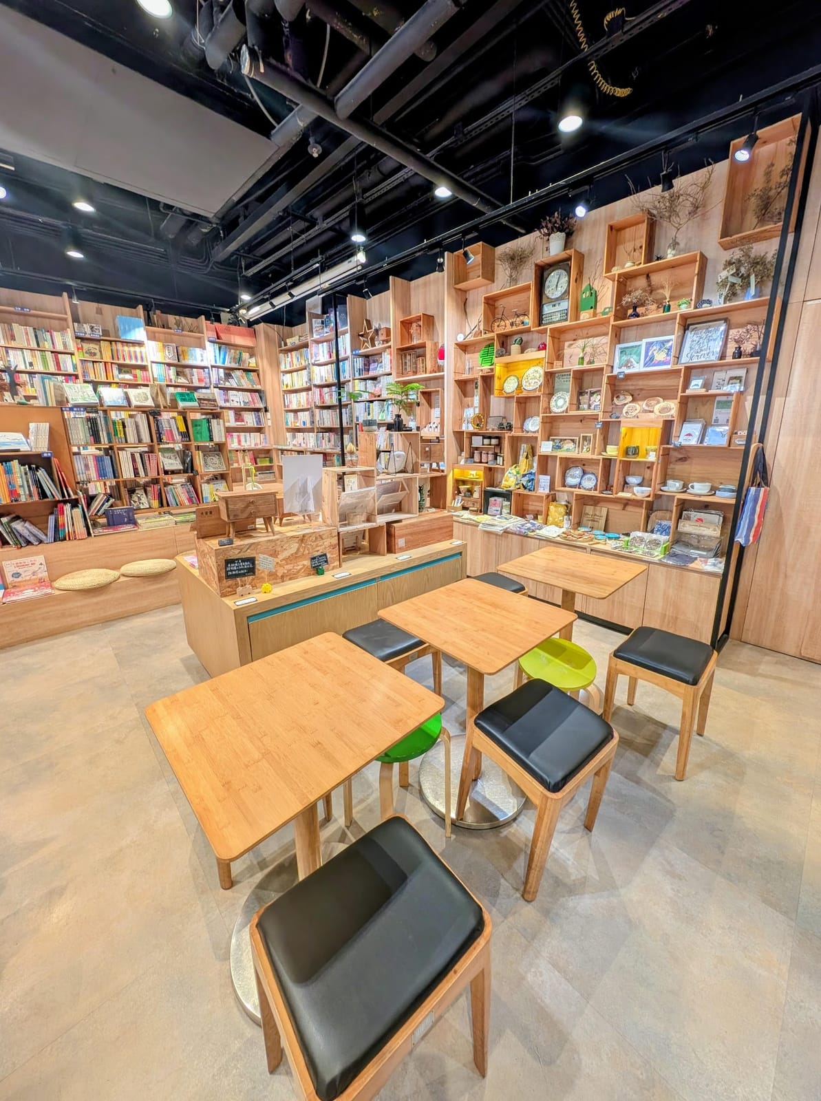 Alternative Cafe