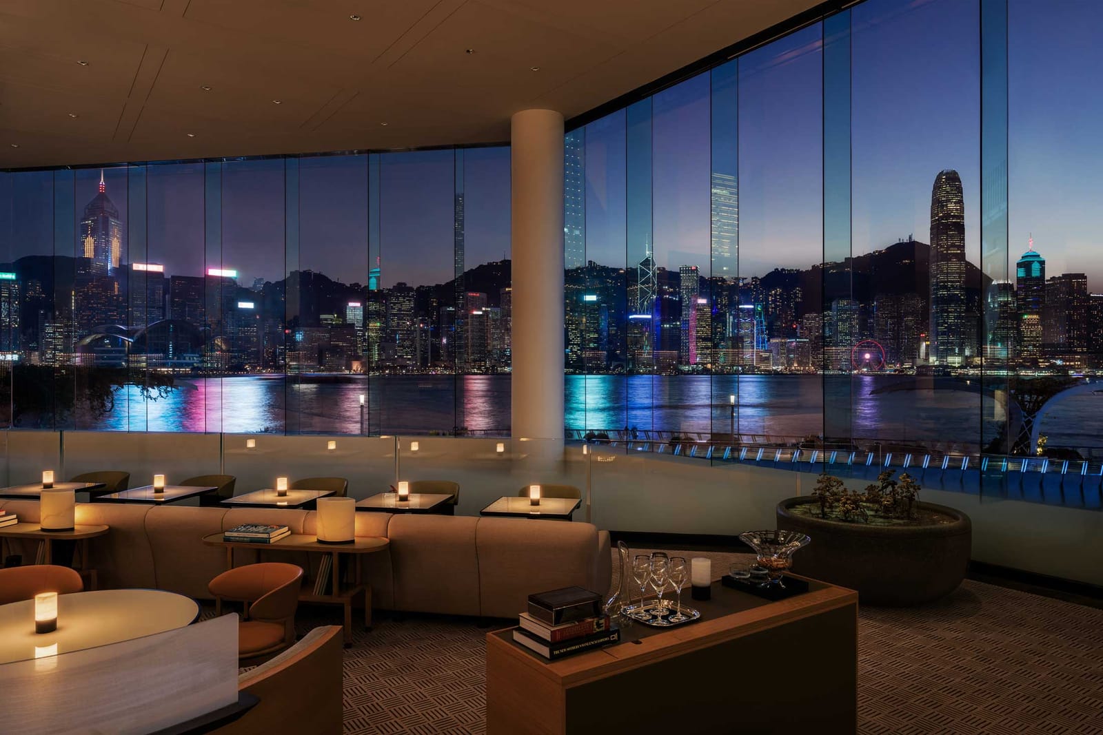 The Lobby Lounge photo 2