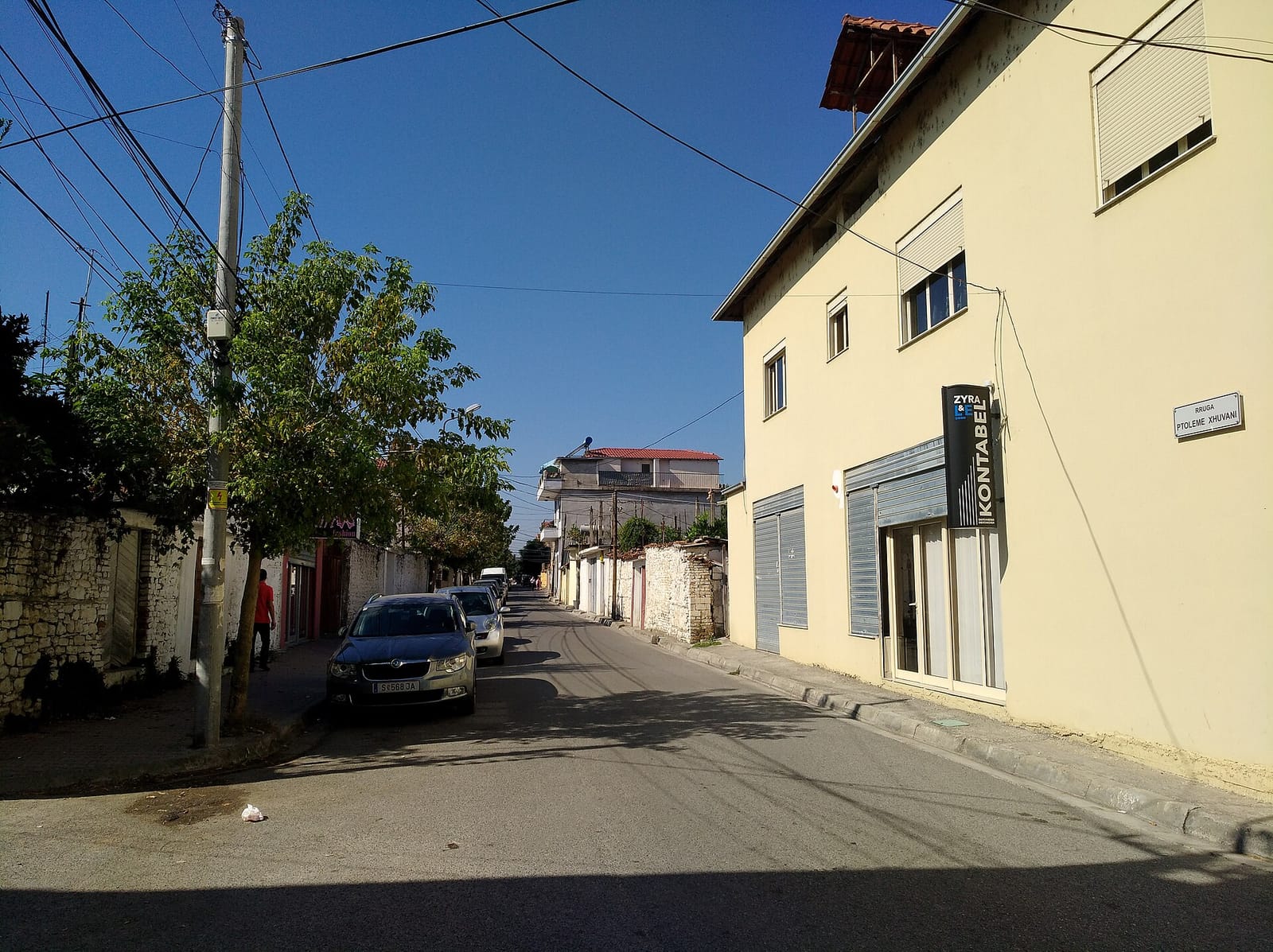 DEA photo 2