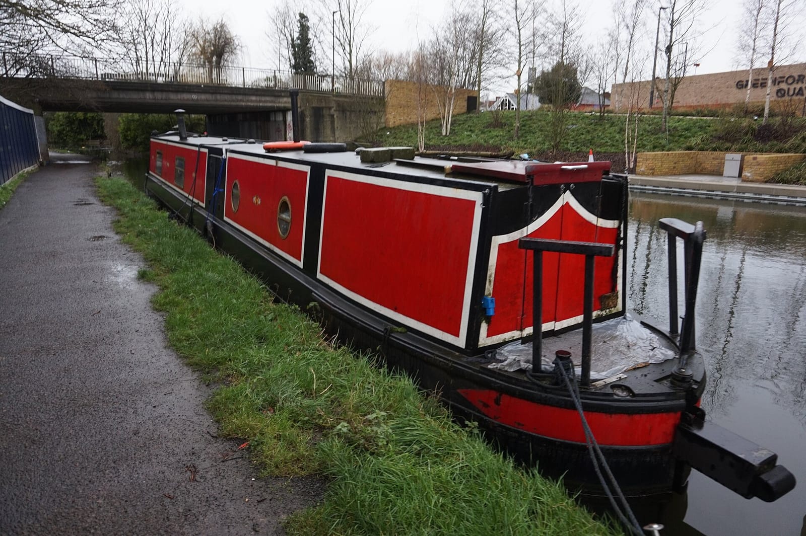 Esquires London - Greenford Quay photo 2