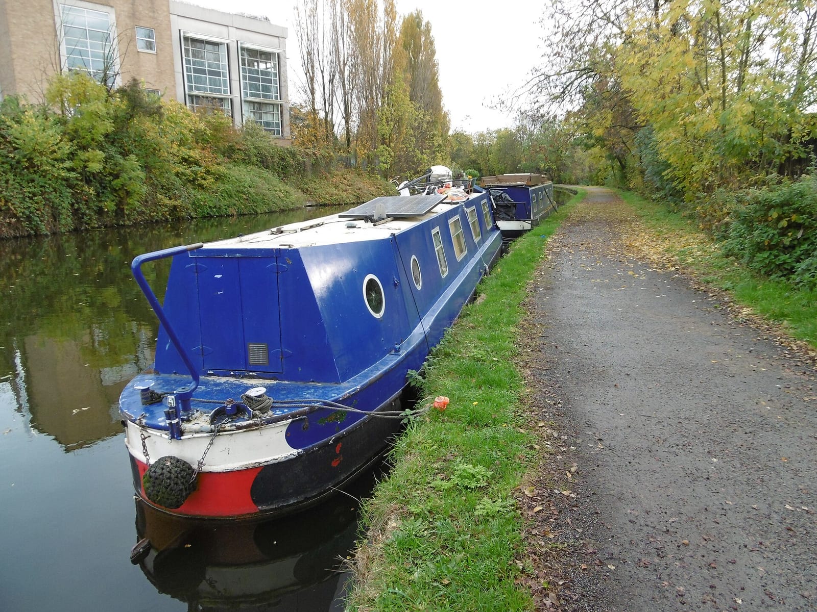 Esquires London - Greenford Quay photo 3