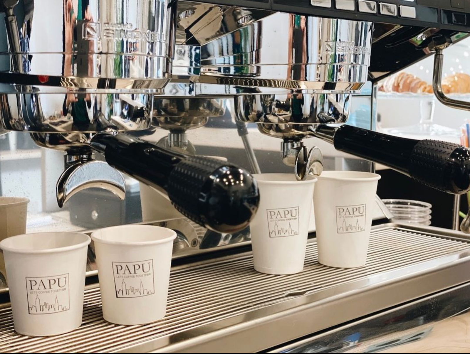 Cafeneaua Papu photo 3