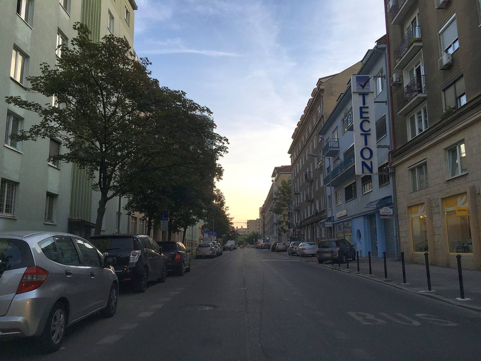 ekaviareň