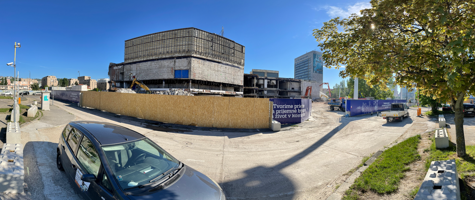 ROOSTER's corner photo 2