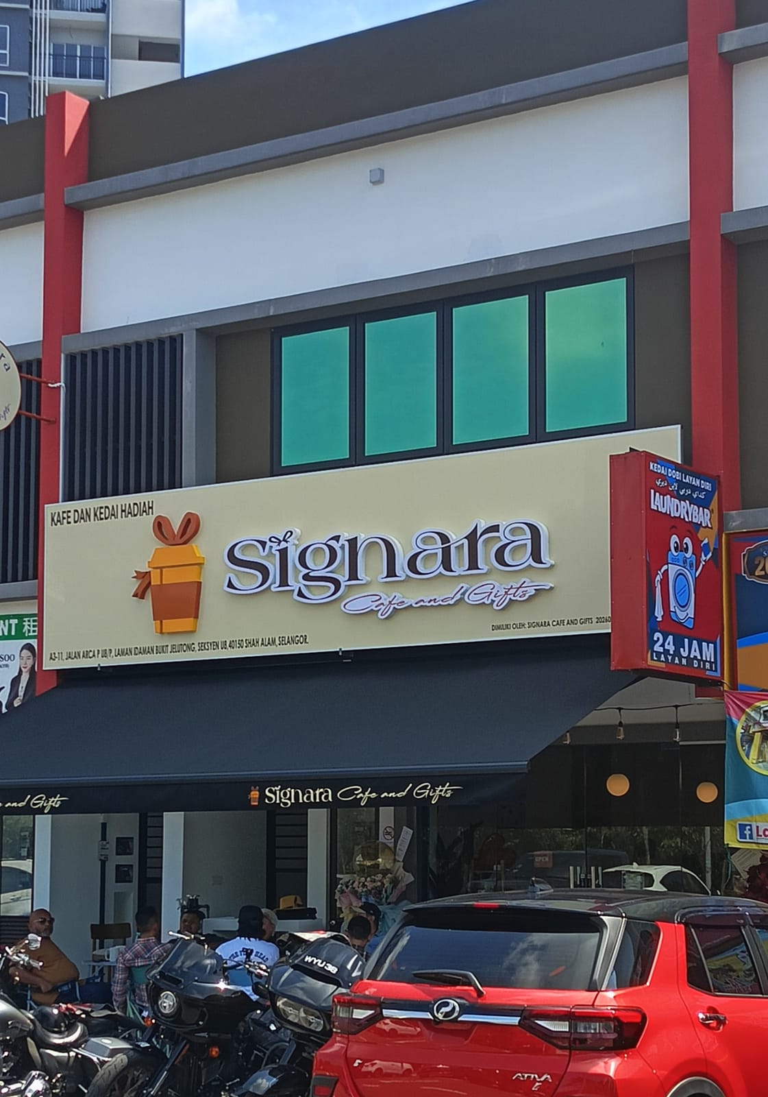 Signara Cafe & Gifts