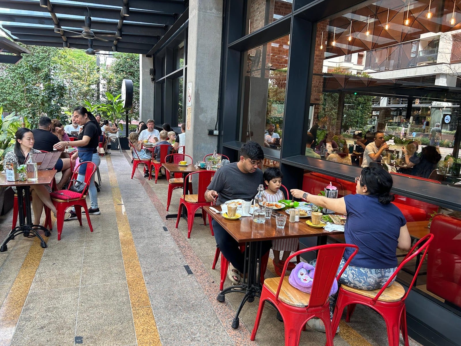 Ra-Ft Café / Bistro Arcoris