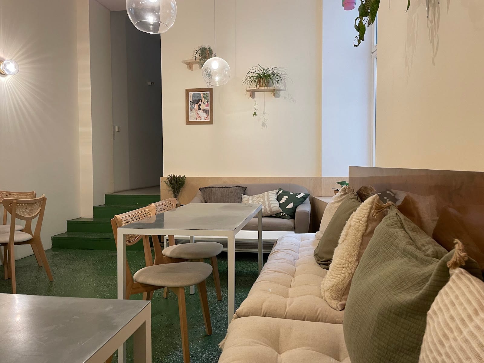 flat white - Coffee & more
