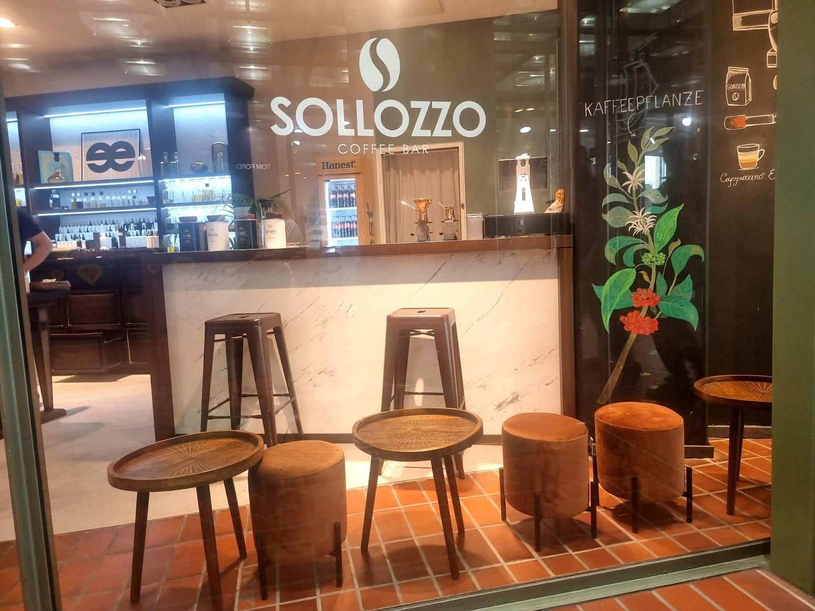 Sollozzo Coffee Bar im Hanse-Viertel