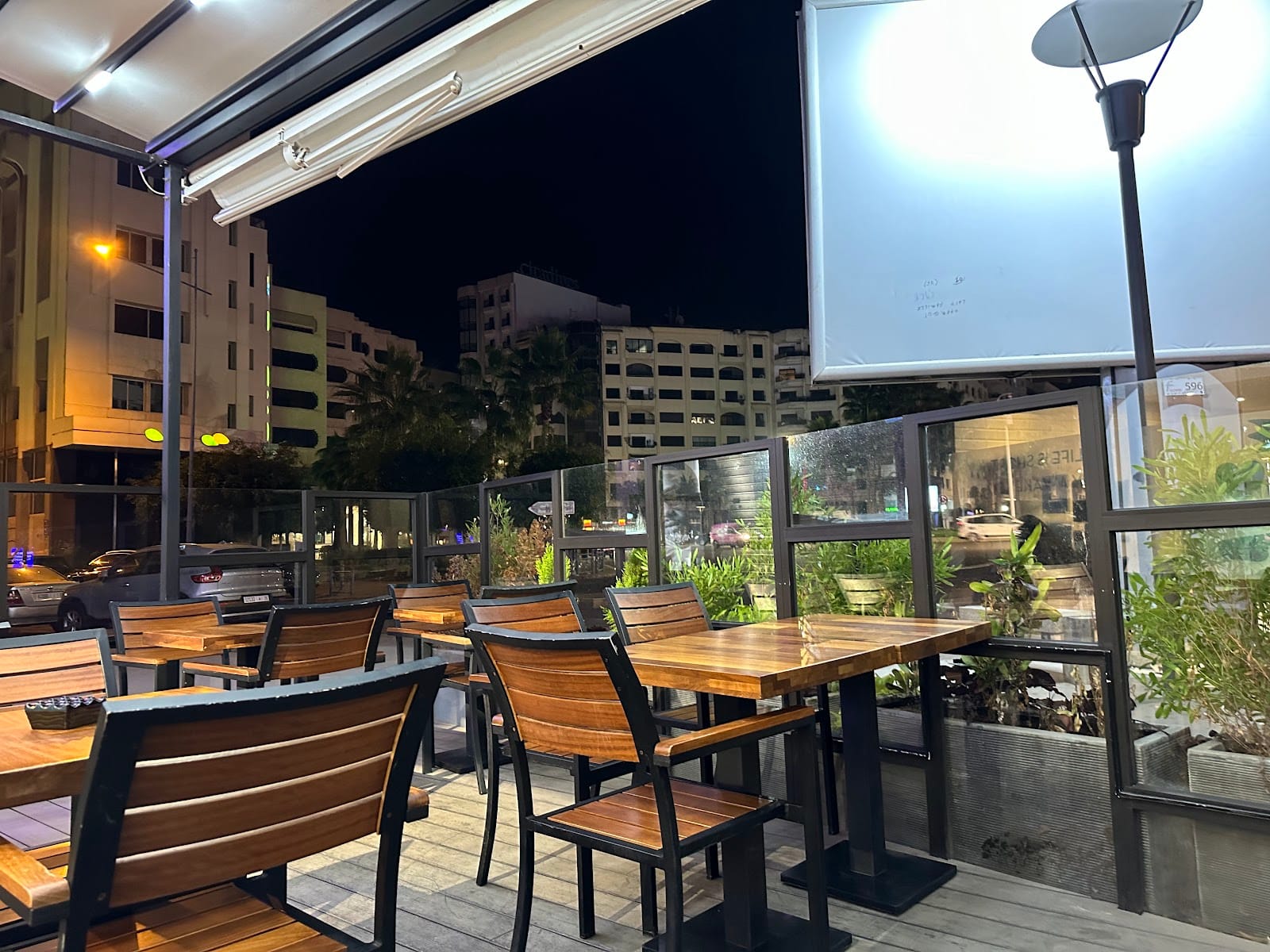 Caribou Coffee Rond-Point des Sports