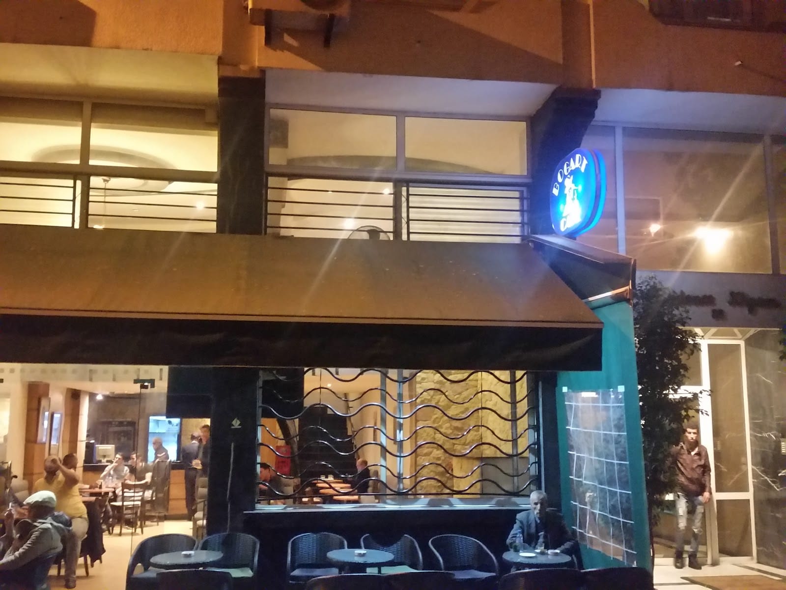 Café Bogart