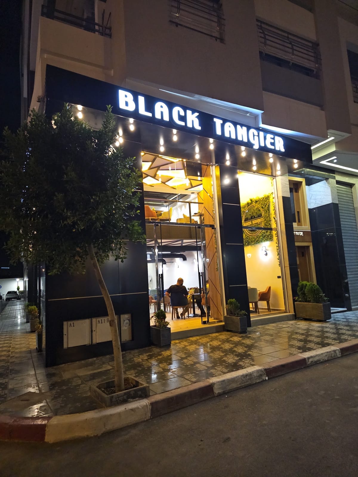 Black Tangier : Café & Restaurant