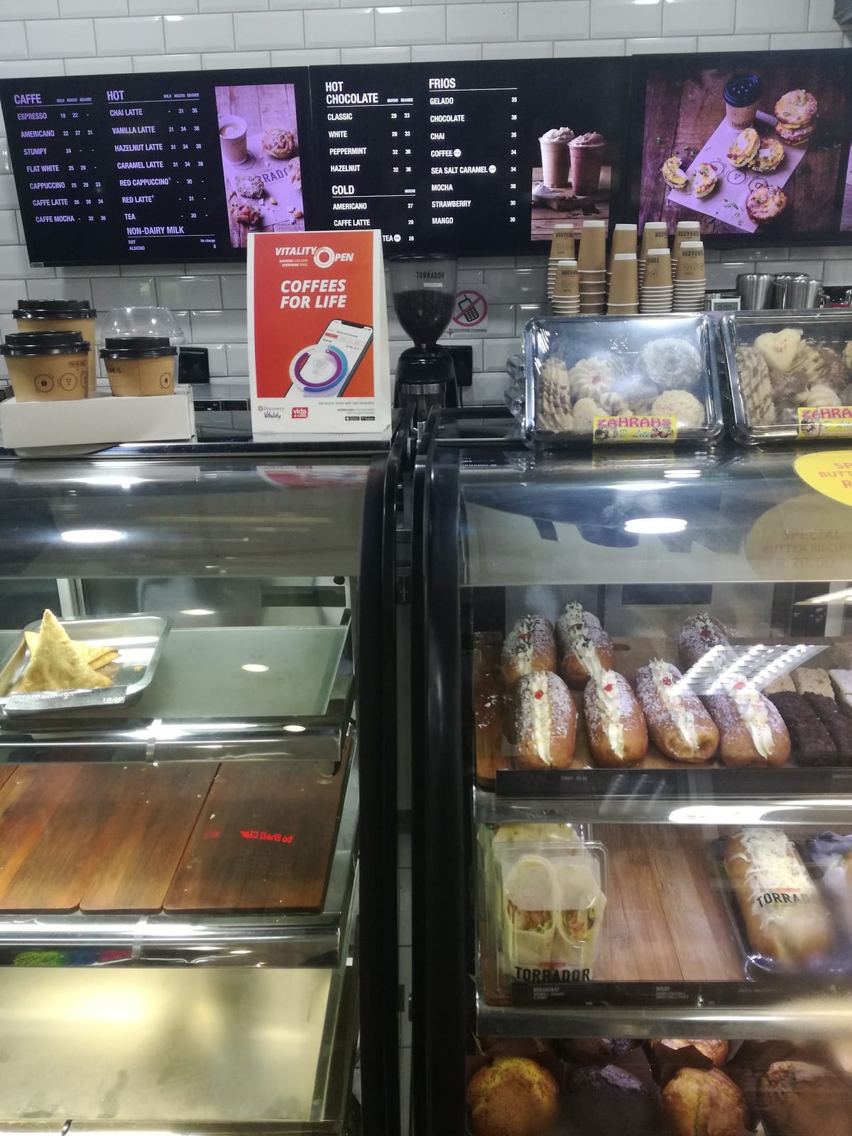 Vida e Caffé Coffee Shop @ Shell Blair Atholl Motors