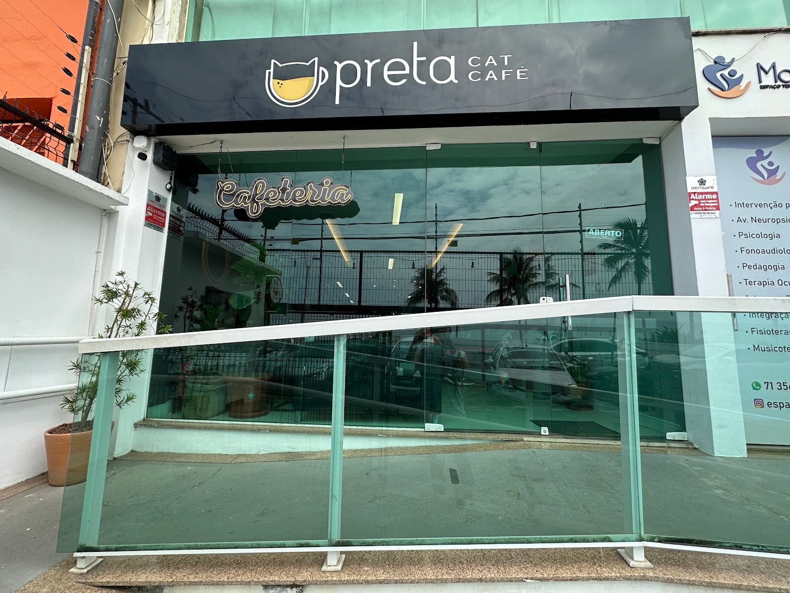 Preta Cat Café