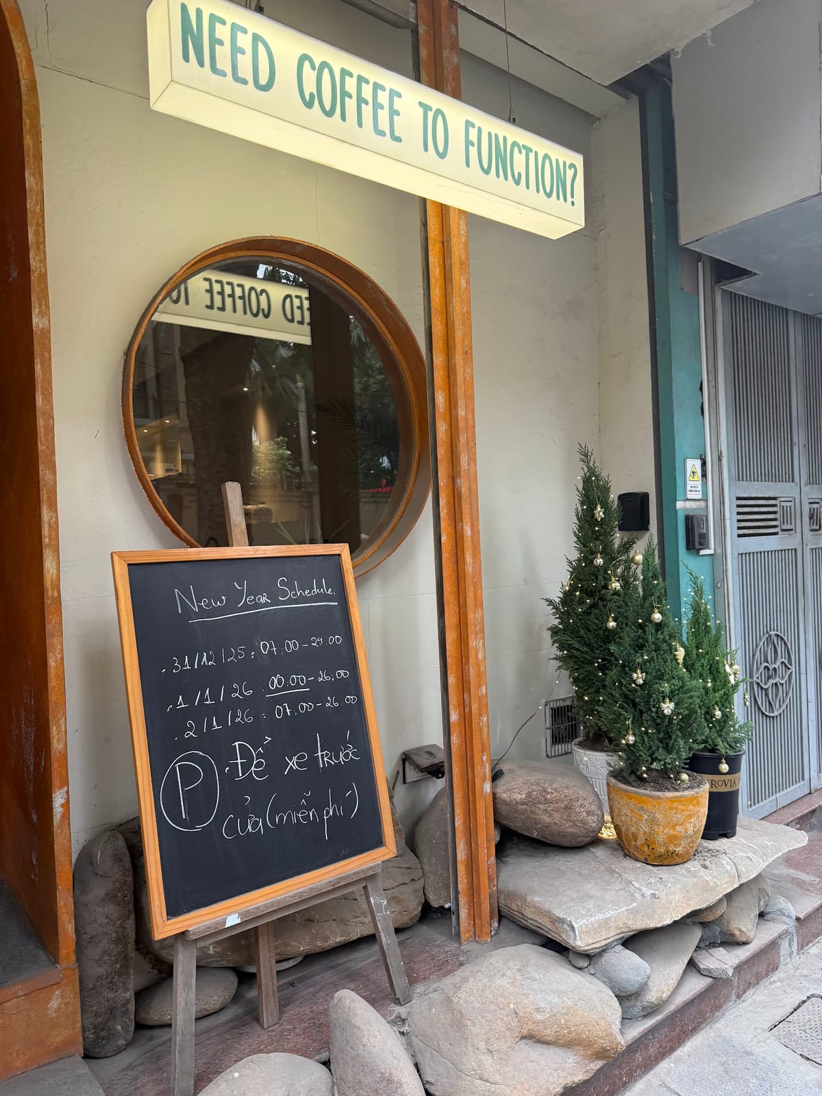 briefly on earth coffee - Lý Nam Đế