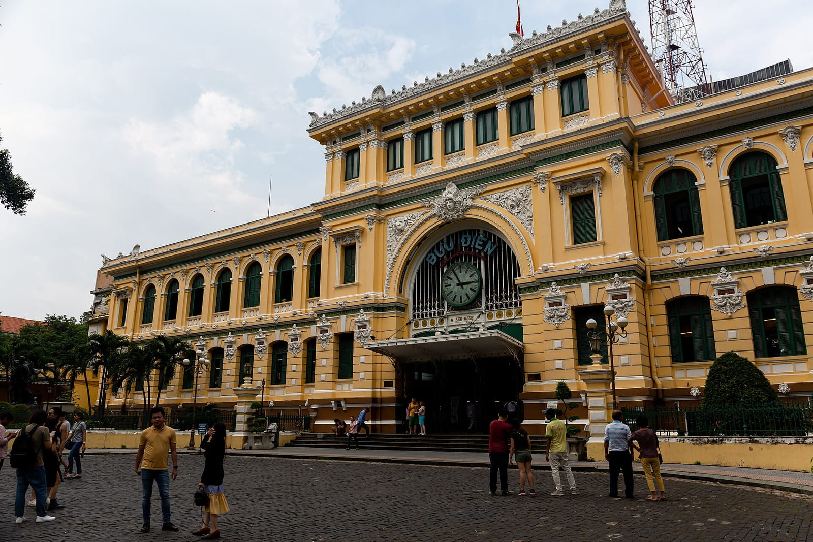 % Arabica Ho Chi Minh City Roastery photo 3