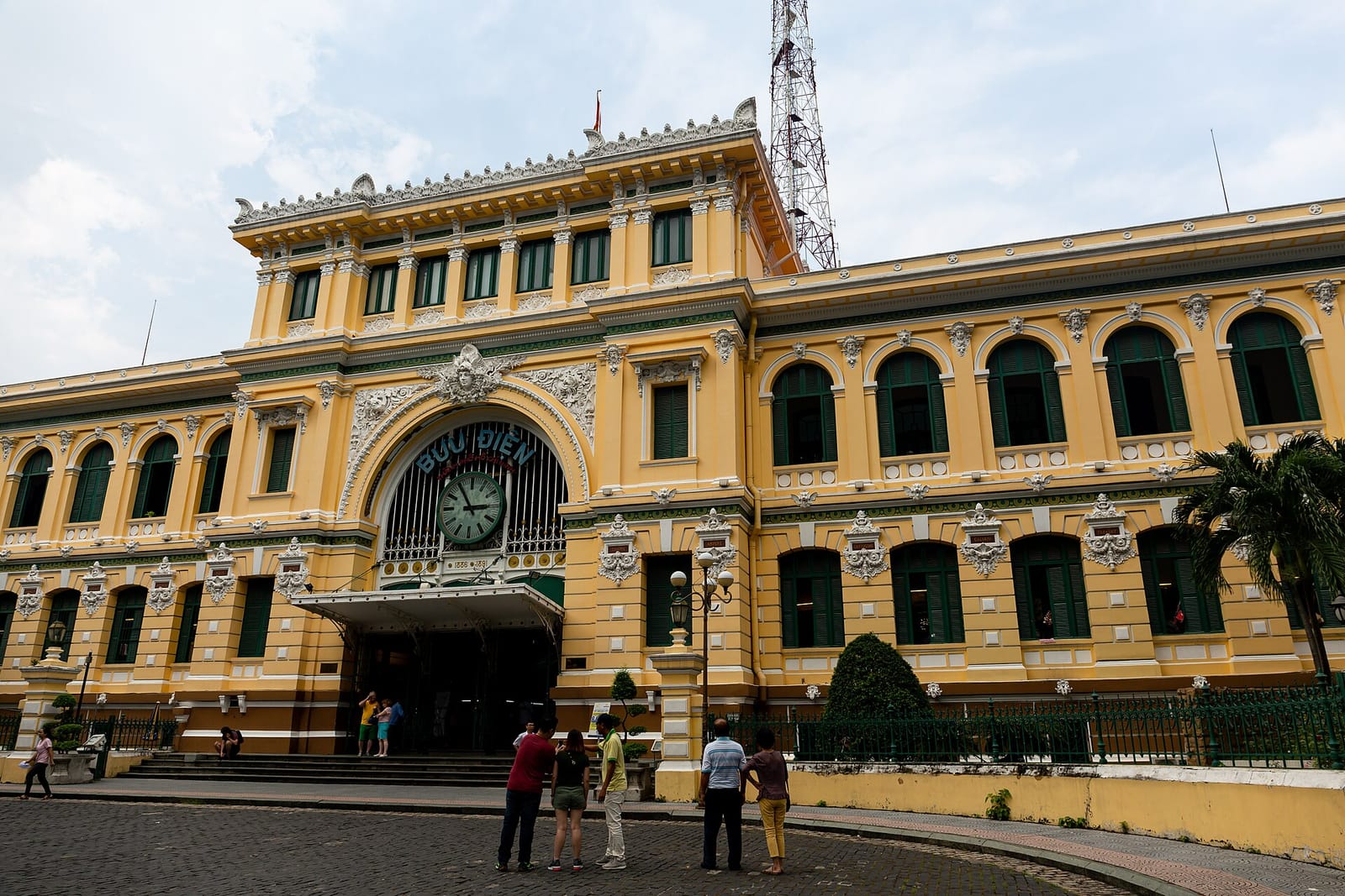 % Arabica Ho Chi Minh City Roastery photo 5