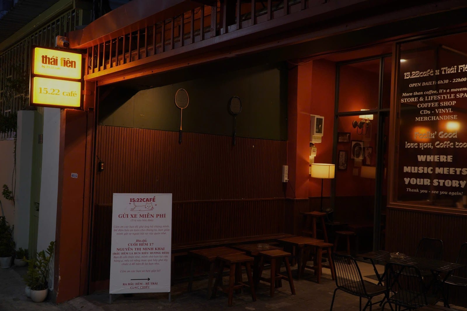 15.22 cafe