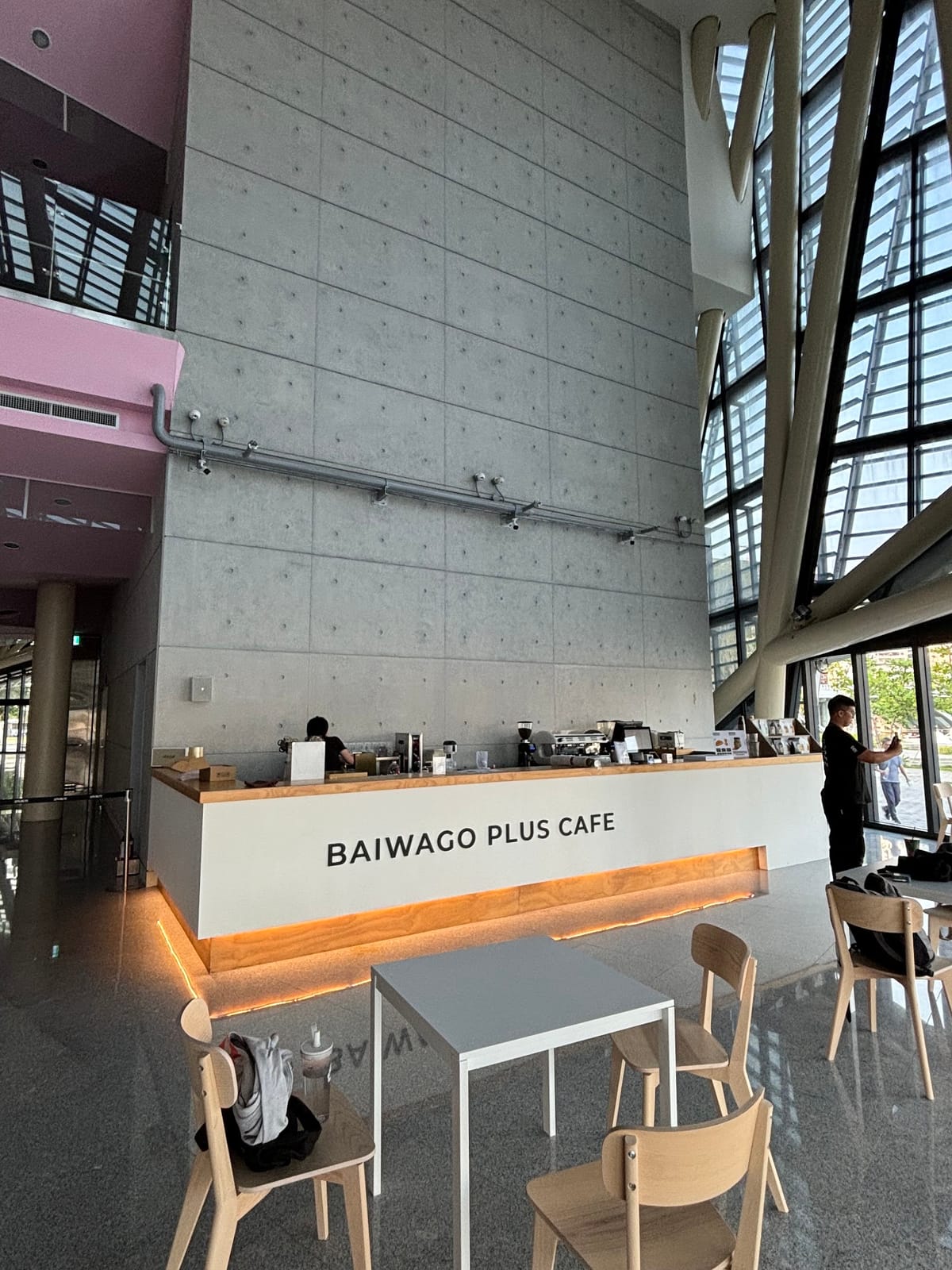 百瓦哥咖啡 高雄高流館 Baiwago Plus Cafe KMC