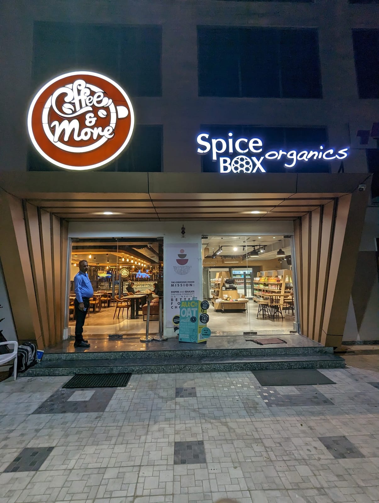 Coffee & More, Hitec City