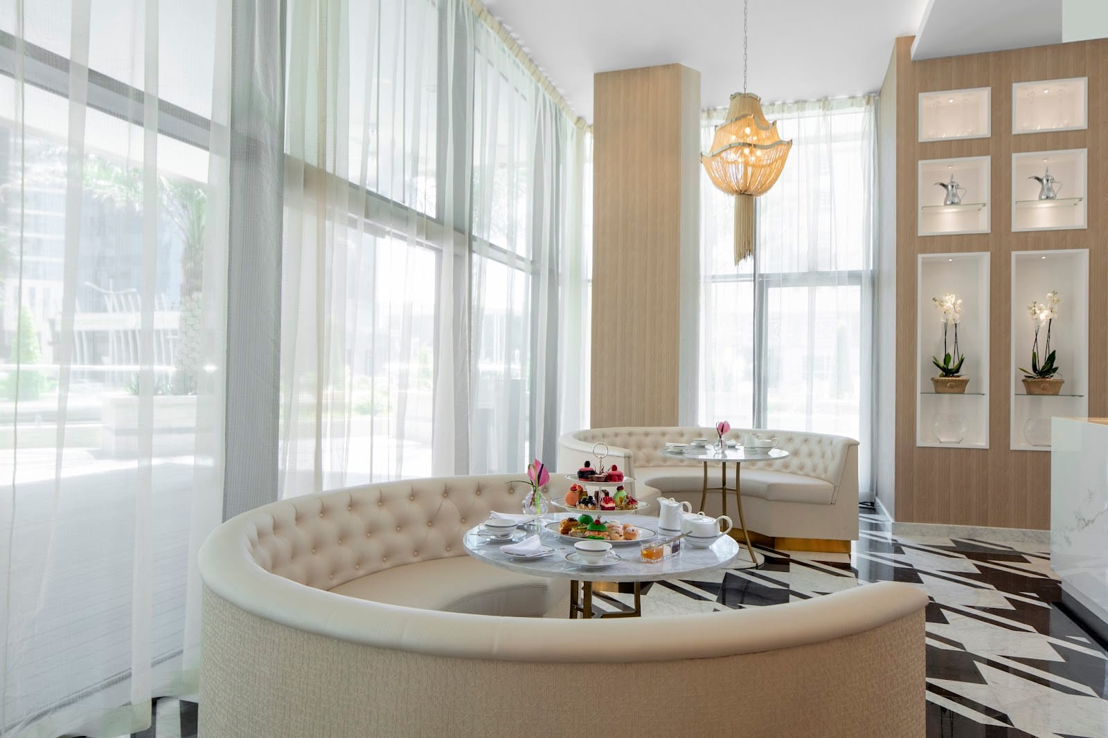 Antoinette's - Cafe
