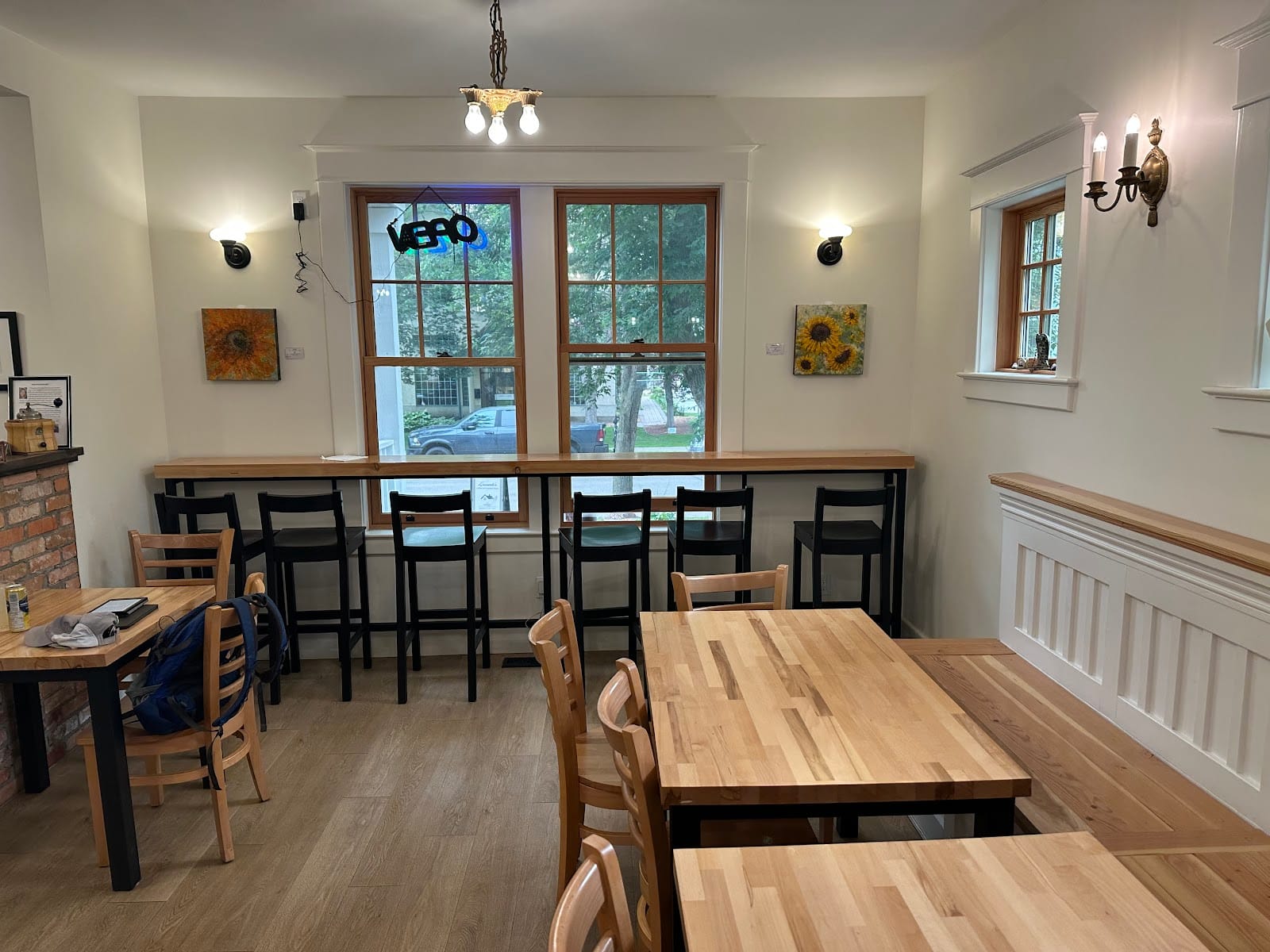 Leonardo’s Coffee and Sandwich House